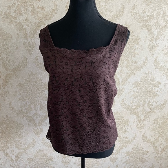 Floral lace camisole - Picture 1 of 8